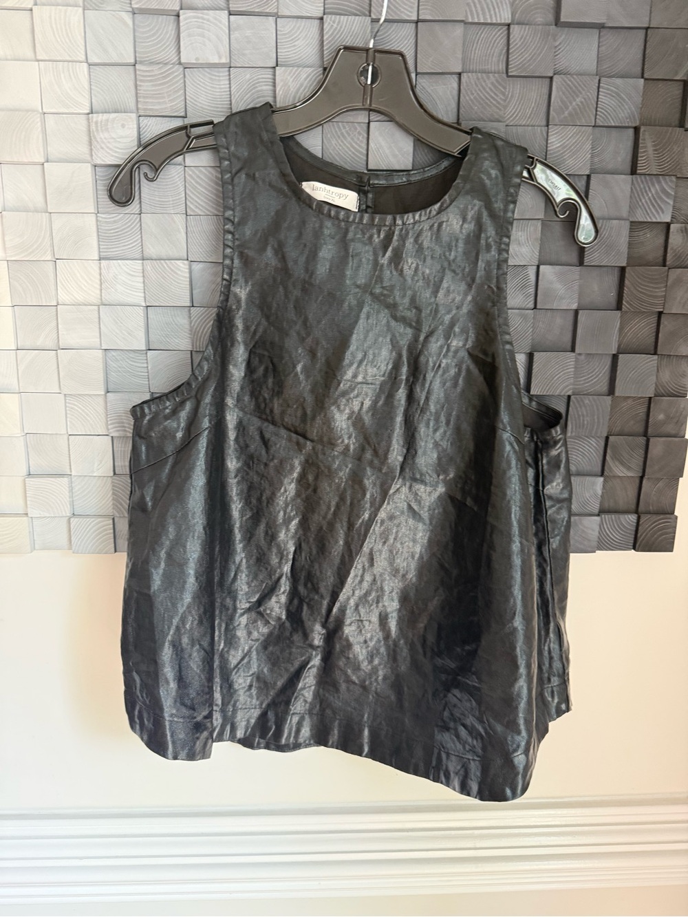 Sleeveless Foiled Linen Tank Top - Black